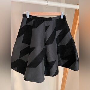 Max & Co black wool blend mini skirt graphic A line flared sz 2